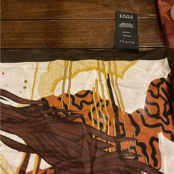 Gucci Carre Palolem printed scarf 💕$595 - Picture 6 of 8